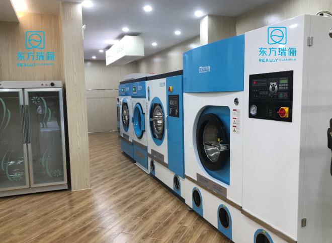 東方瑞儷干洗店加盟 高品質(zhì)設(shè)備是你營收利器