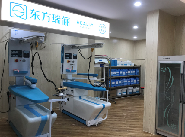 干洗店設(shè)備費(fèi)用要多少?加盟東方瑞儷際洗衣全部優(yōu)惠價(jià)